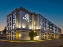 DoubleTree by Hilton Minneapolis Airport, MN，位于布卢明顿的酒店