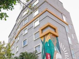 Olive Hotel Indiranagar by Embassy Group，位于班加罗尔的酒店