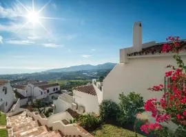 Luxury 2 Bedroom Apartment in San Juan de Capistrano, Nerja