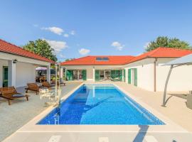 Villa Great Escape，位于Šumet的酒店