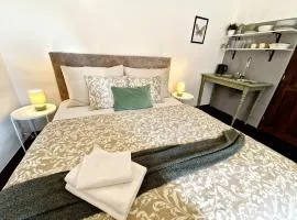 Helena Old Town Apartment