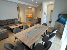 Fratelli Apartments，位于Tuzi的酒店