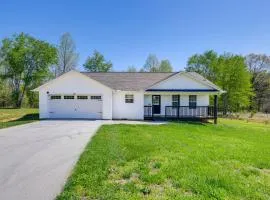 2 Mi to Douglas Lake, Boat Ramp: White Pine Home!