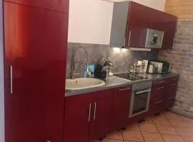 Neu Maisonette Haus jedes Zimmer mit eigenem Bad 7 Betten, Schlafen wie im Hotel mit Einbauküche