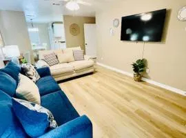 Eastgate 14B Stylish Townhouse 5 min to downtown Hammond