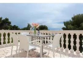 Apartments Villa Dinga - Borak -Standard Two Bedroom Apartment with Balcony and Sea View Gold