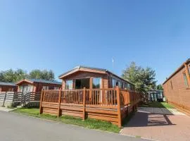 Acorn Lodge
