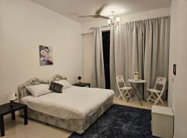 Texico Muscat Down TownHostel，位于Ghubrah的住宿加早餐旅馆