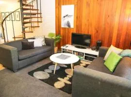Cedar Holiday Units - Apartment 4