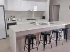 Caves Beach Retreat - close to beach and shops