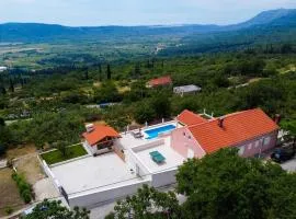 Villa Dragi - Four Bedroom Villa with Swimming Pool, Terrace and Sea View
