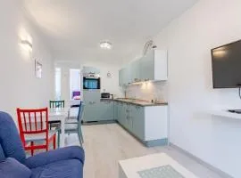 Apartment Karlo - Two Bedroom Apartment with Balcony Matani