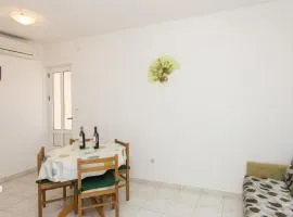 Apartments Villa Dinga - Borak - Comfort One Bedroom Apartment with Balcony and Sea View No 4