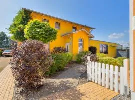 Ferienhaus Meinholdstraße 46 2 mit 5 Schlafzimmern, Privater Sauna, Kamin, ca 500m vom Strand