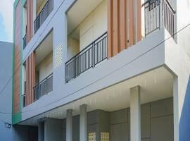 Urbanview Hotel Aloevera Pontianak，位于坤甸的酒店