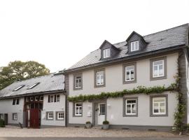 Ferienhaus Zur alten Linde，位于Schmißberg的酒店