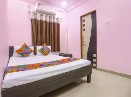 FabHotel Tara Deluxe - 1200 Meter from Yashwant Stadium