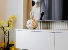 Urban Gem-Fresh & Central，位于亚历山德鲁波利斯的自助式住宿