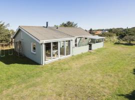 Lovely Home In Thisted With Kitchen，位于齐斯泰兹的酒店