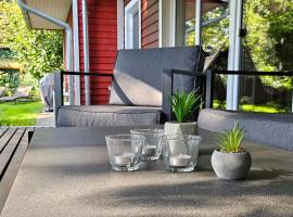 Waldhaus Dötlingen Ferienhaus im Naturpark，位于多尔廷根的酒店