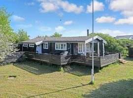 Lovely Home In Holbæk With Wifi，位于霍尔拜克的酒店