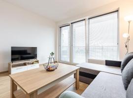 Flat 3 Sunny Haven Moderny 2i, Garaz, WiFi，位于Rača的酒店