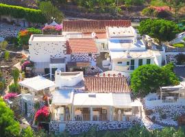 Histórica Casa con vistas al Jardín de Cactus y montañas，位于莫甘的酒店