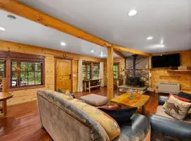 Whispering Pines - Cabin w hot tub