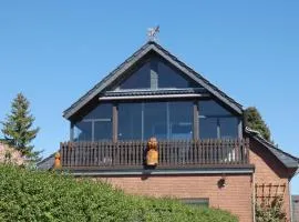 FeWo mit Balkon, Zimmermann