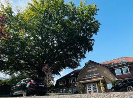 Hotel Thesdorfer Hof，位于平讷贝格的酒店