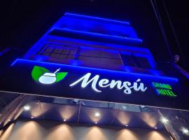 Mensú Grand Hotel，位于伊瓜苏港的酒店