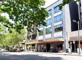 Hotel Diplomat Sydney