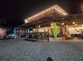 Hotel Cartago Portal Mágico Cafetero，位于卡塔戈的酒店