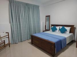 Ovinrich Restaurant & Lodge，位于Pussellawa的酒店