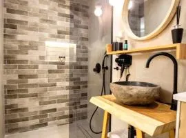 Golden City Center Suites