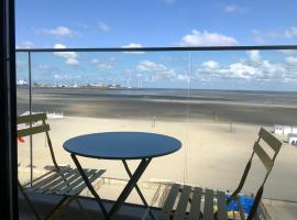 Appartement met prachtig zicht op zee，位于Heulebrug的酒店