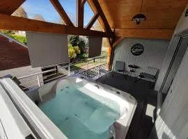 L'ACIÉRIE Logis de luxe avec Jacuzzi