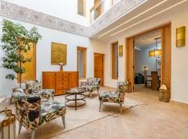 Riad SWAN-exclusif - Piscine chauffée - Petit déjeuner
