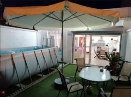 Acogedor loft a 30 minutos de la playa y montaña，位于莱夫里哈的酒店