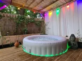 TOULON Cap Brun Jacuzzi privé été comme hiver à 300 m de la plage