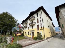 Sport Hotel al Sole，位于Fiavè的酒店