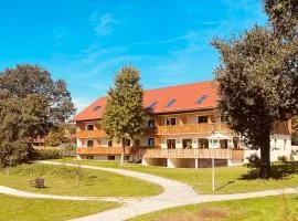 Chalet An der Brunnader-Ihr perfekter Rückzugsort in der Bayerischen Toskana-Überwiegend mit Klima-3Geh-Min zur Therme