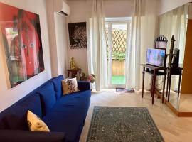 Very Central suite apartment with 1bedroom next to the underground train station Monaco and 6min from casino place，位于蒙特卡罗的酒店