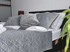 80 m2 moderne und zentrale Wohnung in Hannover mit eigenem Parkplatz，位于汉诺威的带热水浴缸的酒店