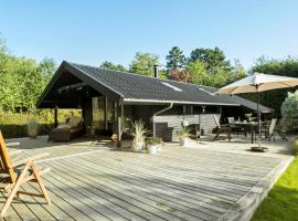 Awesome Home In Føllenslev With Wifi，位于Føllenslev的酒店