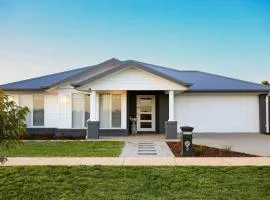 Luxury Lake Nagambie Retreat
