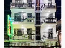 NGỌC THẢO TÂN Motel - Châu Đốc，位于朱笃的酒店