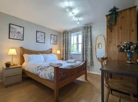 City Centre Vintage Theme Guest Rooms Free Parkin