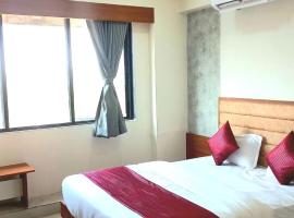 HOTEL ROWTON AC ROOMs，位于巴罗达的酒店