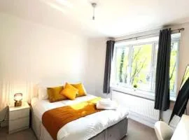 Central Sheffield stylish stay